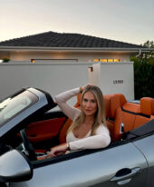 Sabrina +971552883731